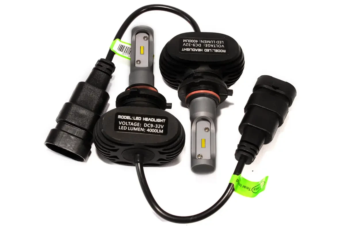 Комплект LED ламп S1 HB3 6500 K 12-24 V з радіатором (діод CSP)