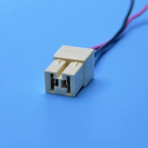 Роз'єм із дротом МАМА (внутрішній) універсальний на 2 контакти, клема 6,3 мм (пр. у Україна)