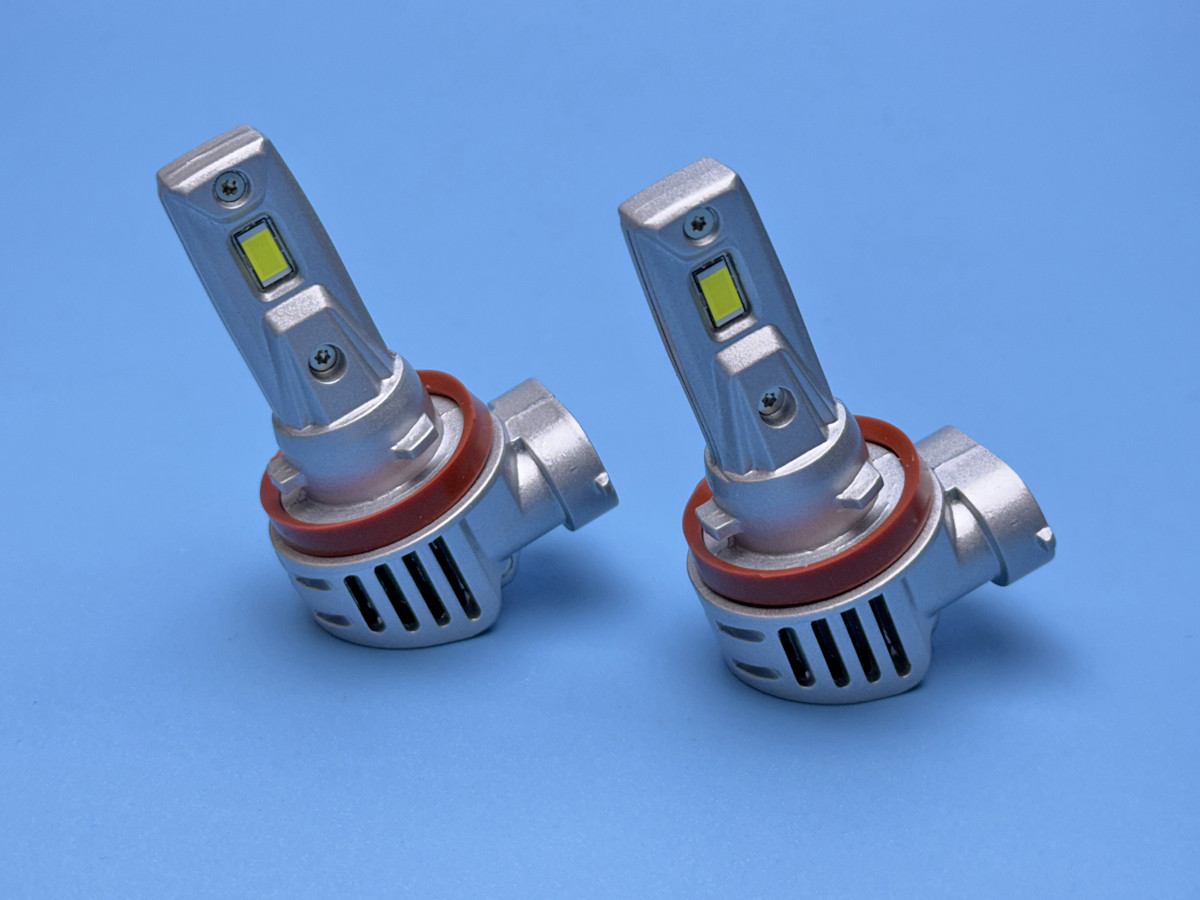 Комплект LED ламп S3 PRO H11 (H8/H9/H16) 12 V 30 W chip 7035 CREE 6000 K радіатор із вентилятором, автоматичний контролер
